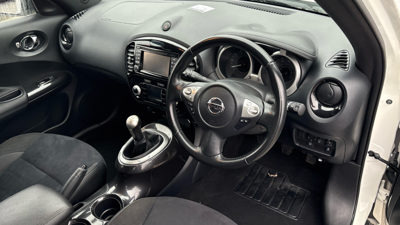 Nissan Juke 1.6 [112] Bose Personal Edition 5dr Petrol Hatchback